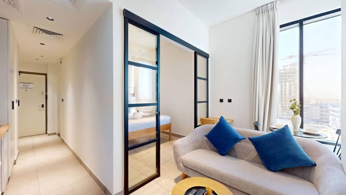 Jumeirah Village Triangle Apartment | Skyline Views: Sunset One Bedroom
