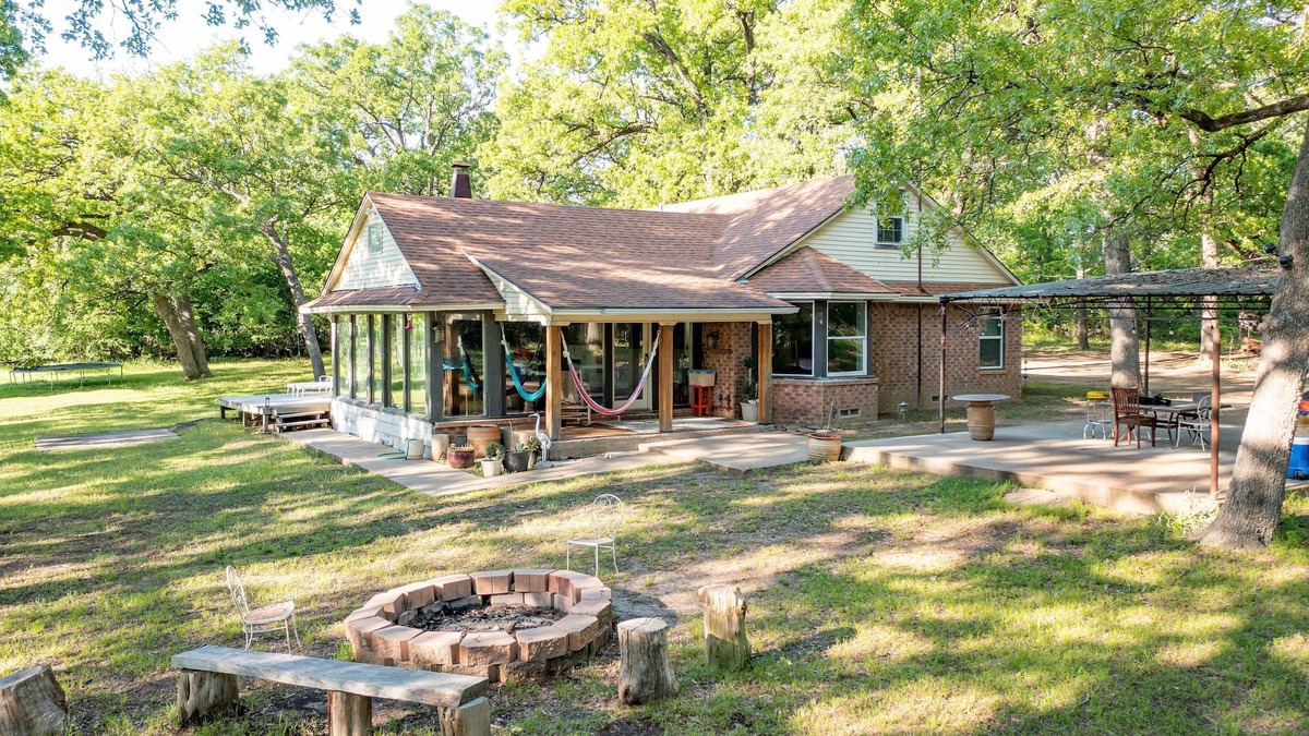 Miller Grove House | Skylight Ranch - Spacious Getaway