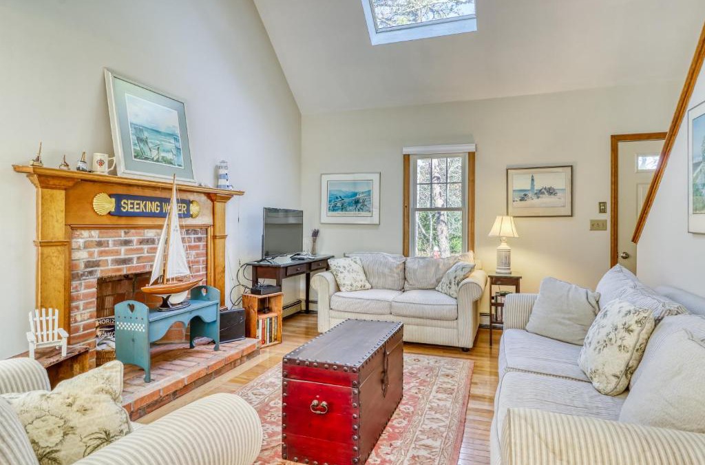 South Dennis House | Skylight Tonight