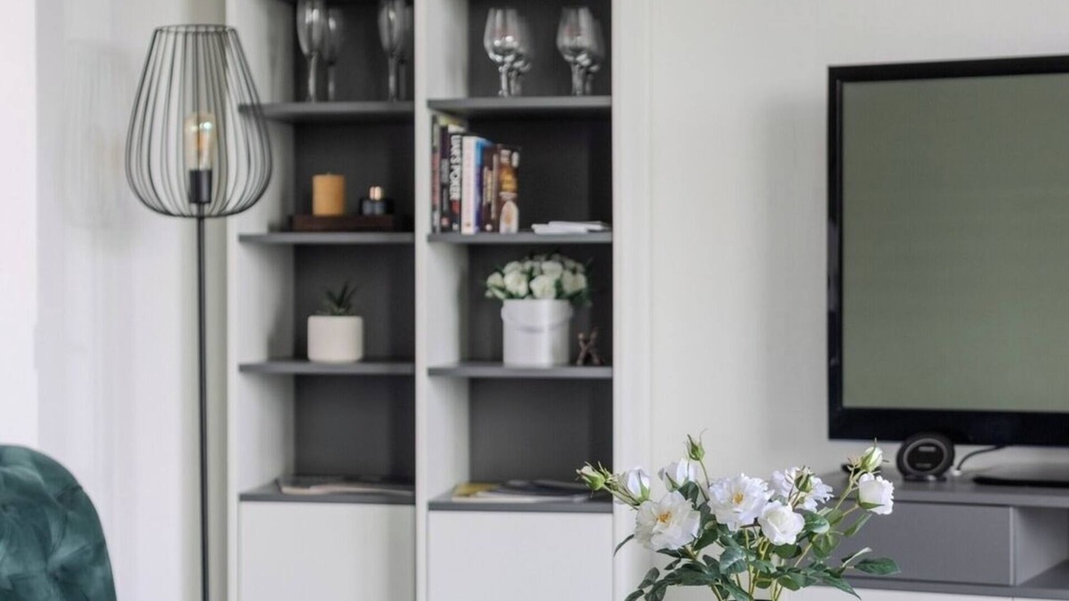 Snipiskes Apartment | Skyline 1 BD Apartment by Hostlovers