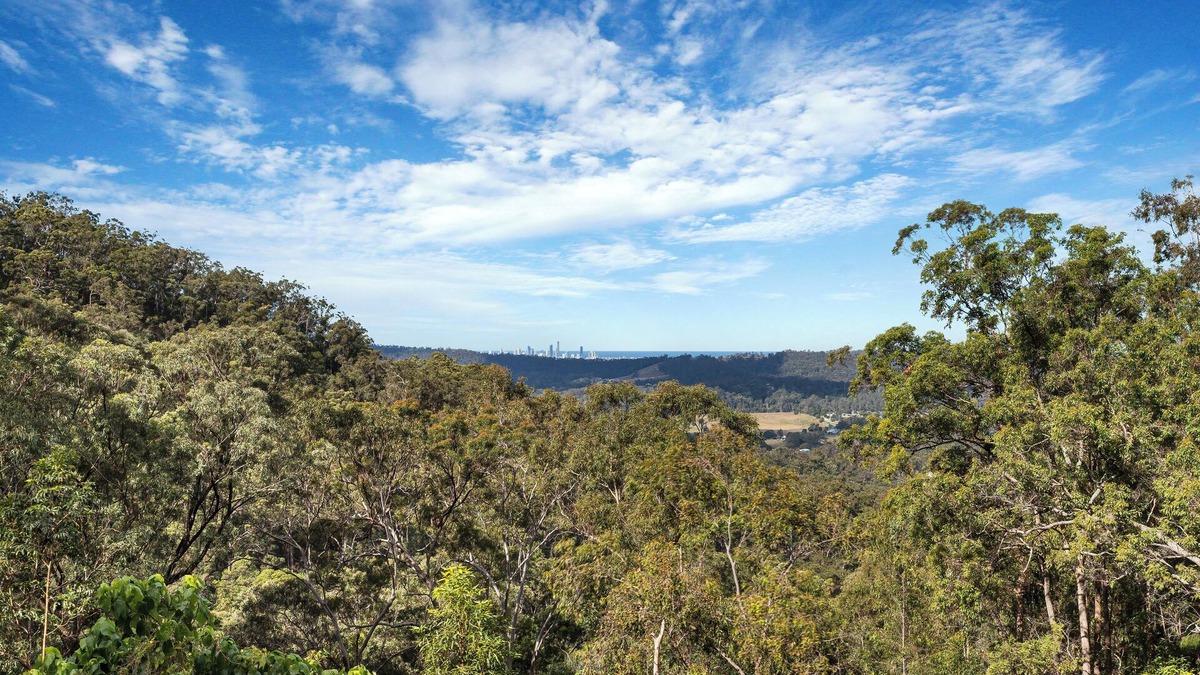 Advancetown House | Skyline Serenity Goldcoast -Ocean Views surrounded by nature
