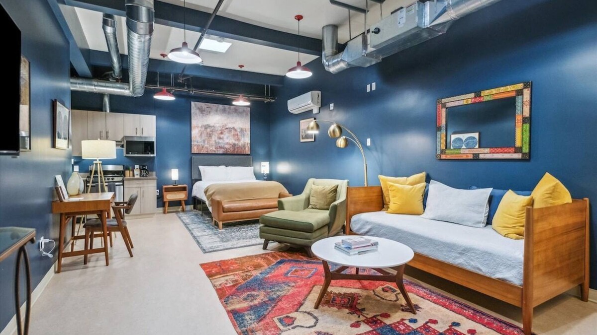 Belmont Hotel | Skylit Industrial Studio – No Windows, Ultra Quiet + Full Kitchen