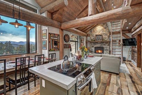 Coal Creek House | SkyRun Cabin cabin