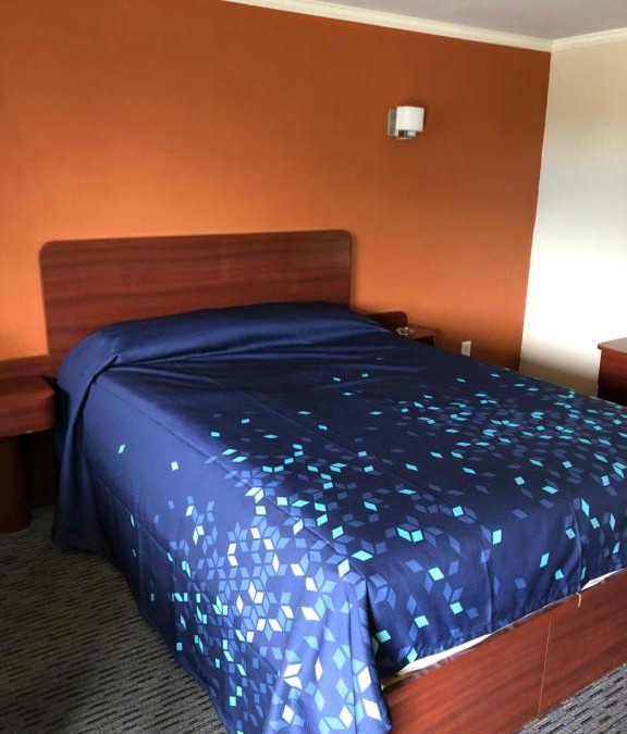 Johnston Hotel | Skyview Motor Inn