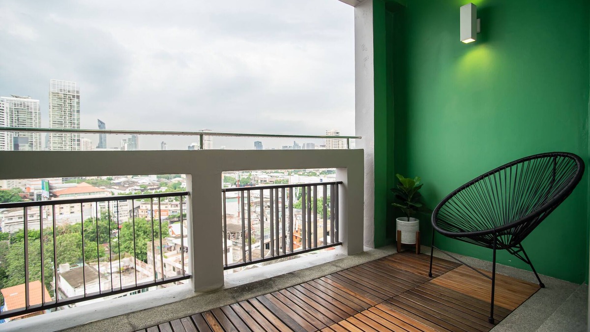Khlong Toei Apartment | SKYVIEW@MRT/7-Eleven/Gym/POOL/Hi-SWifi/ETS