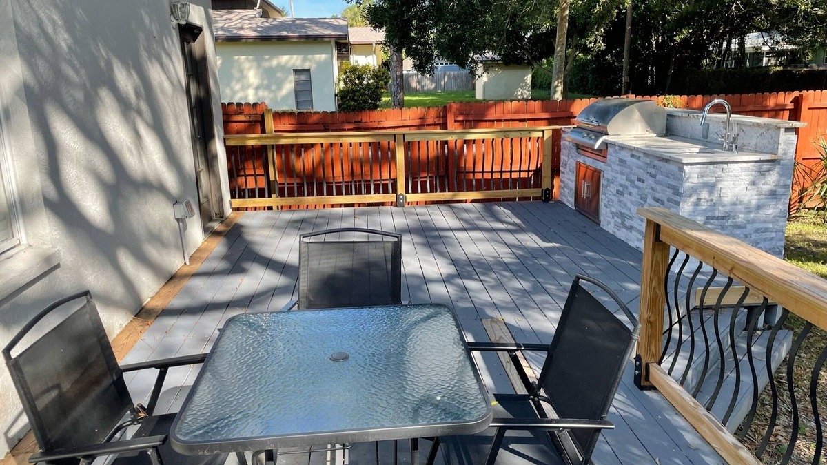 Pinellas Point House | Skyway Retreat…minutes from St. Pete Beaches!