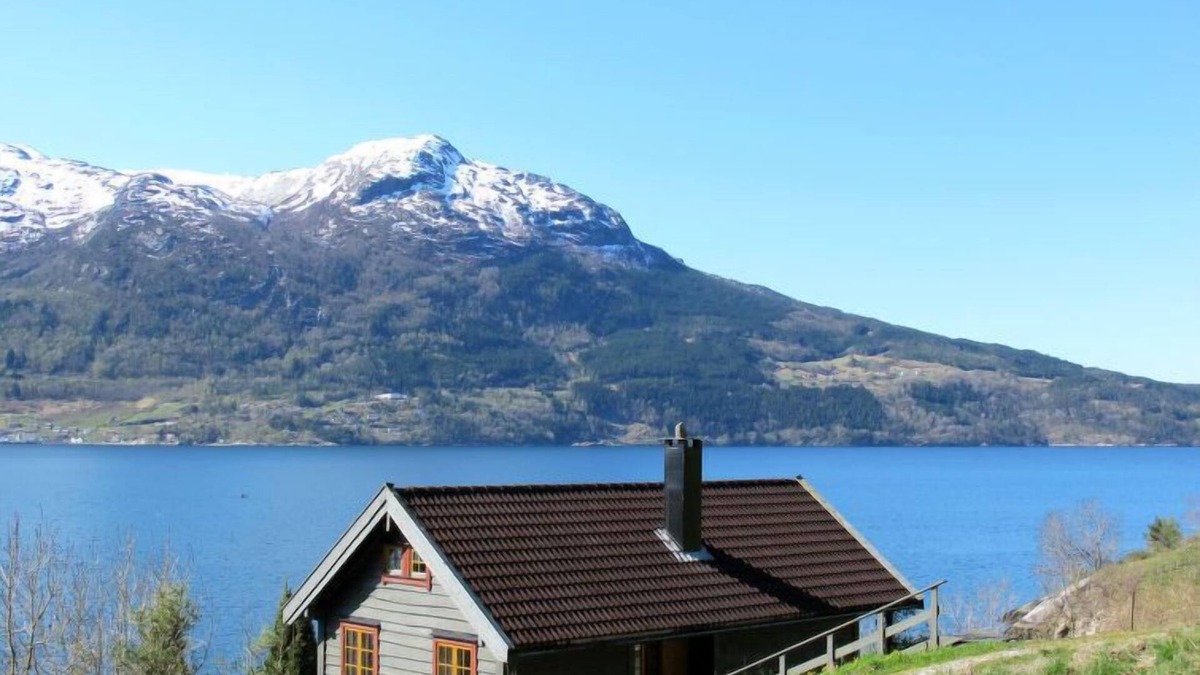 Vallavik House | Slåttenes by Interhome