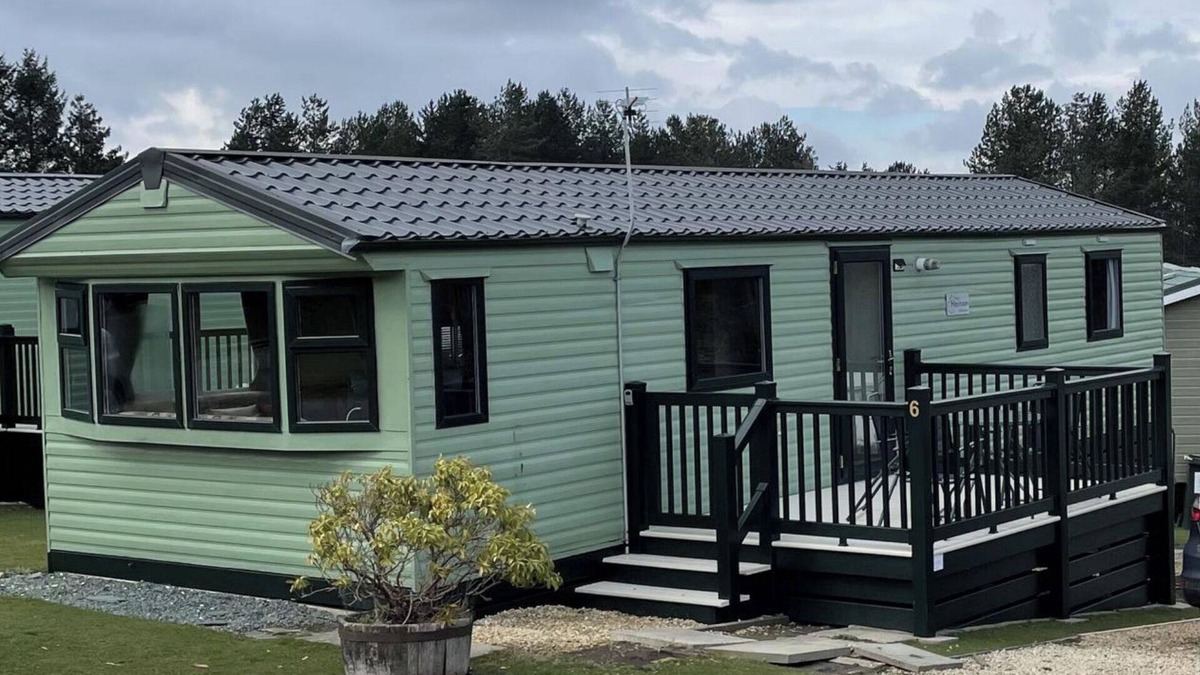Hexham Cabin | Slaley Forest - Caravan - Sleeps 6 - Pets Allowed