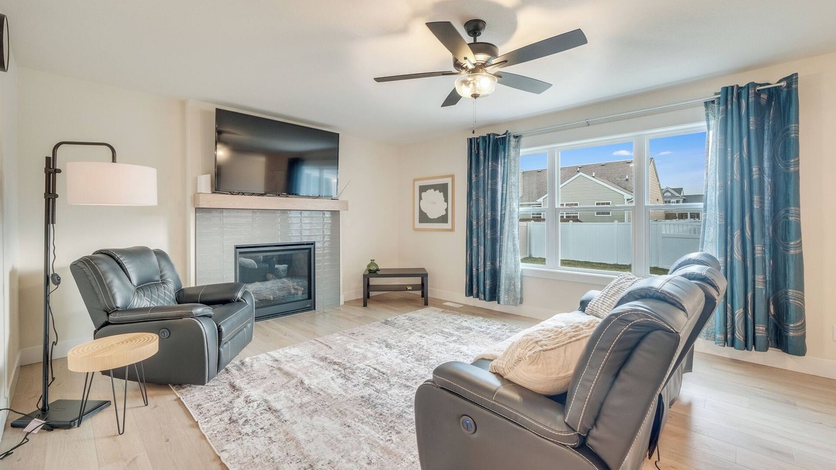 Champaign House | Slate Escape at Boulder Ridge