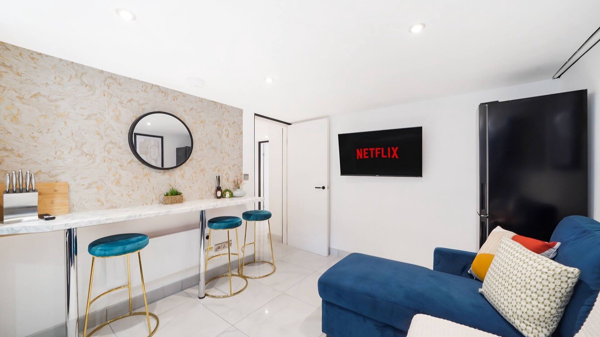 Castleford Apartment | Sleek and Stylish Yorkshire Gem