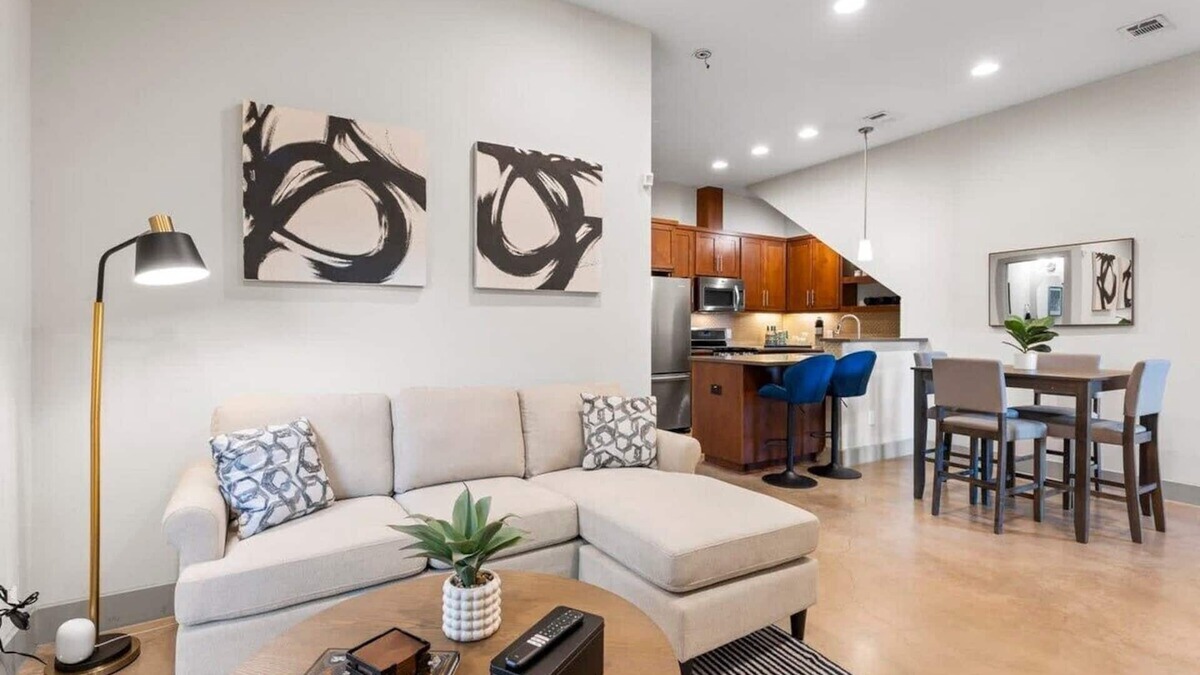 Galindo House | Sleek & Cozy 3-BR Home Near Downtown & 704 Spot!