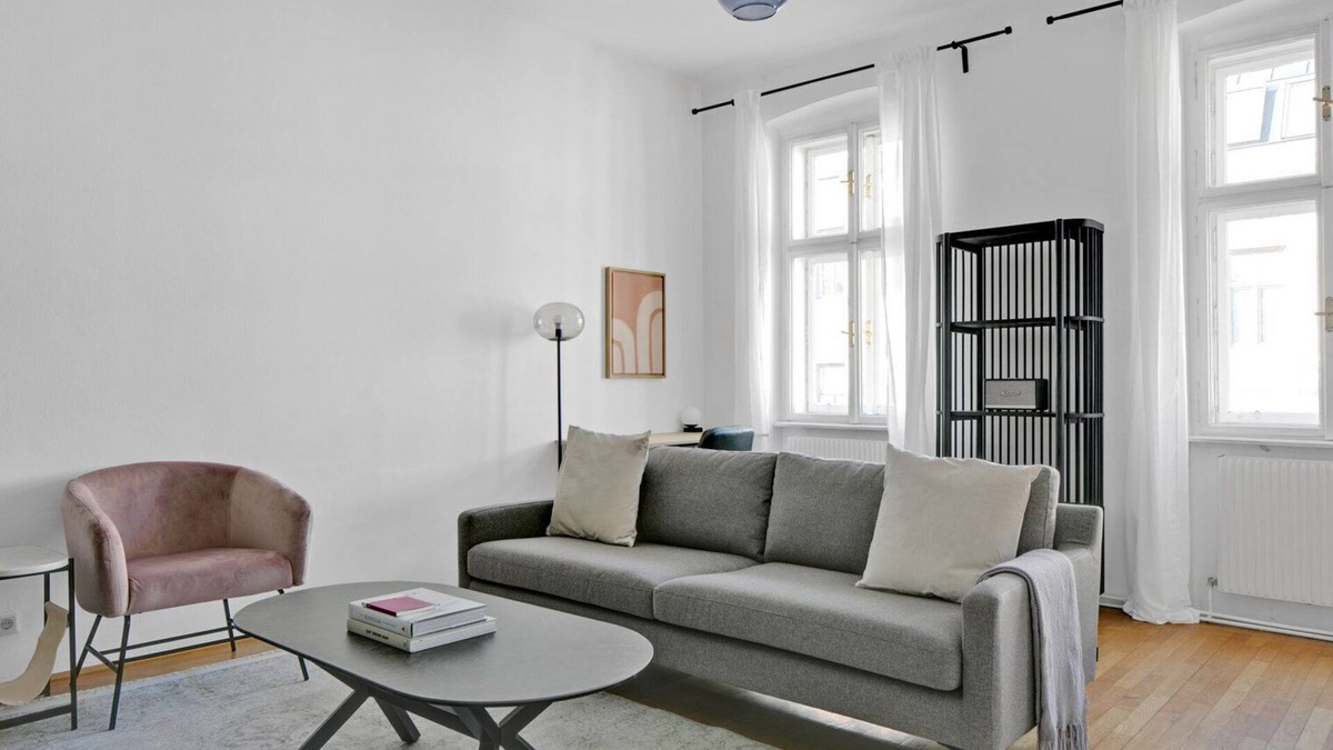 Grinzing Apartment | Sleek Döbling 1BR w/Elevator, near Spittelau & U6, by Blueground