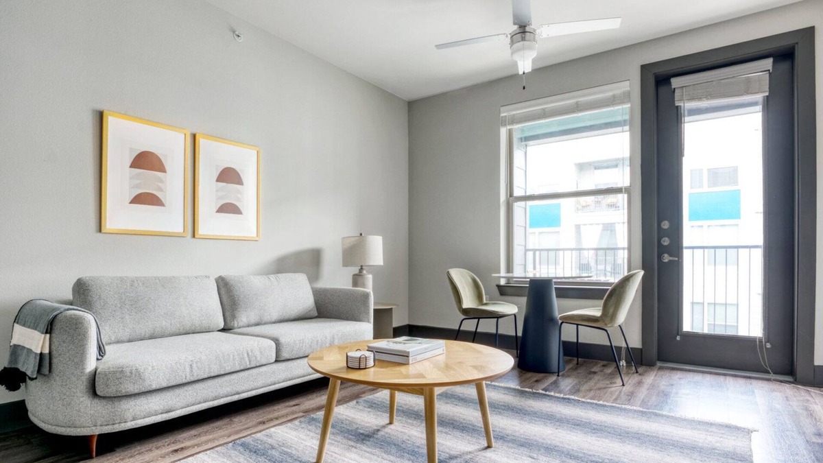 Chestnut Apartment | Sleek East Austin 1BR w/ Pool, Gym & W/D, nr restaurants, by Blueground