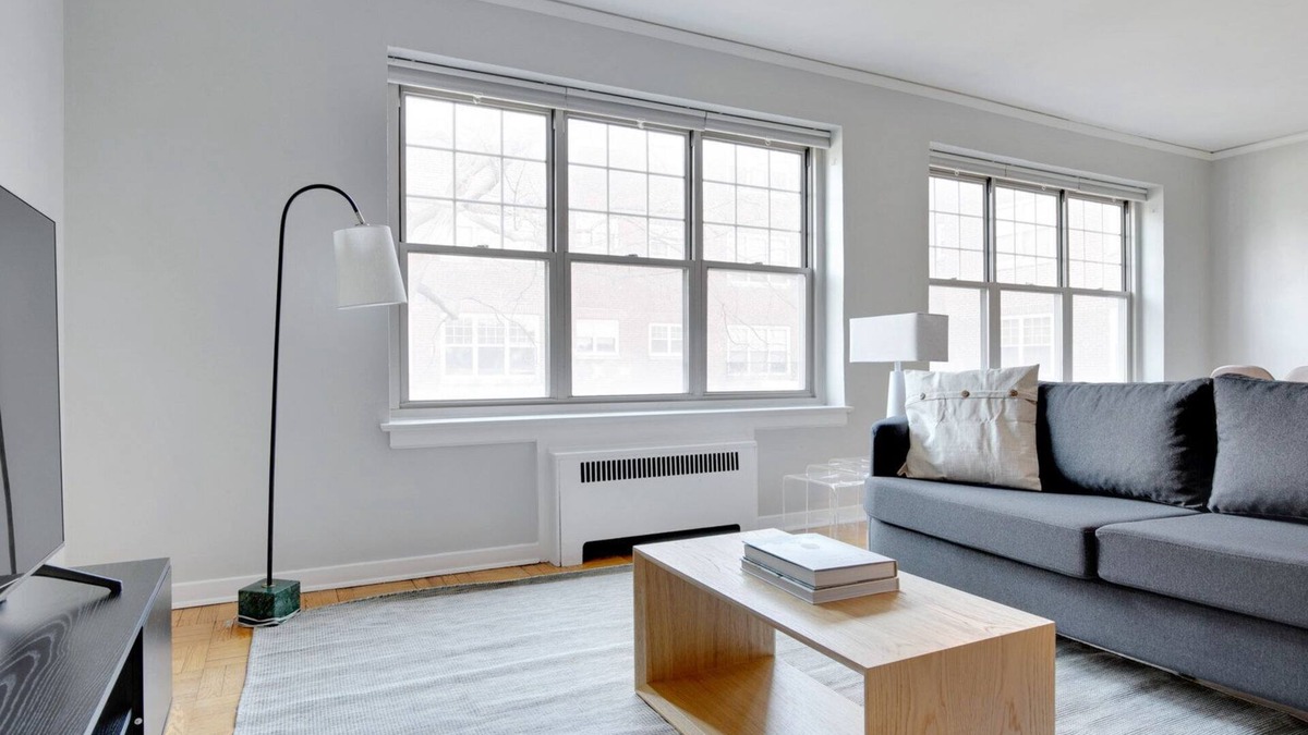Evanston Apartment | Sleek Evanston 1BR w/Dishwasher, walk to Northwestern, by Blueground