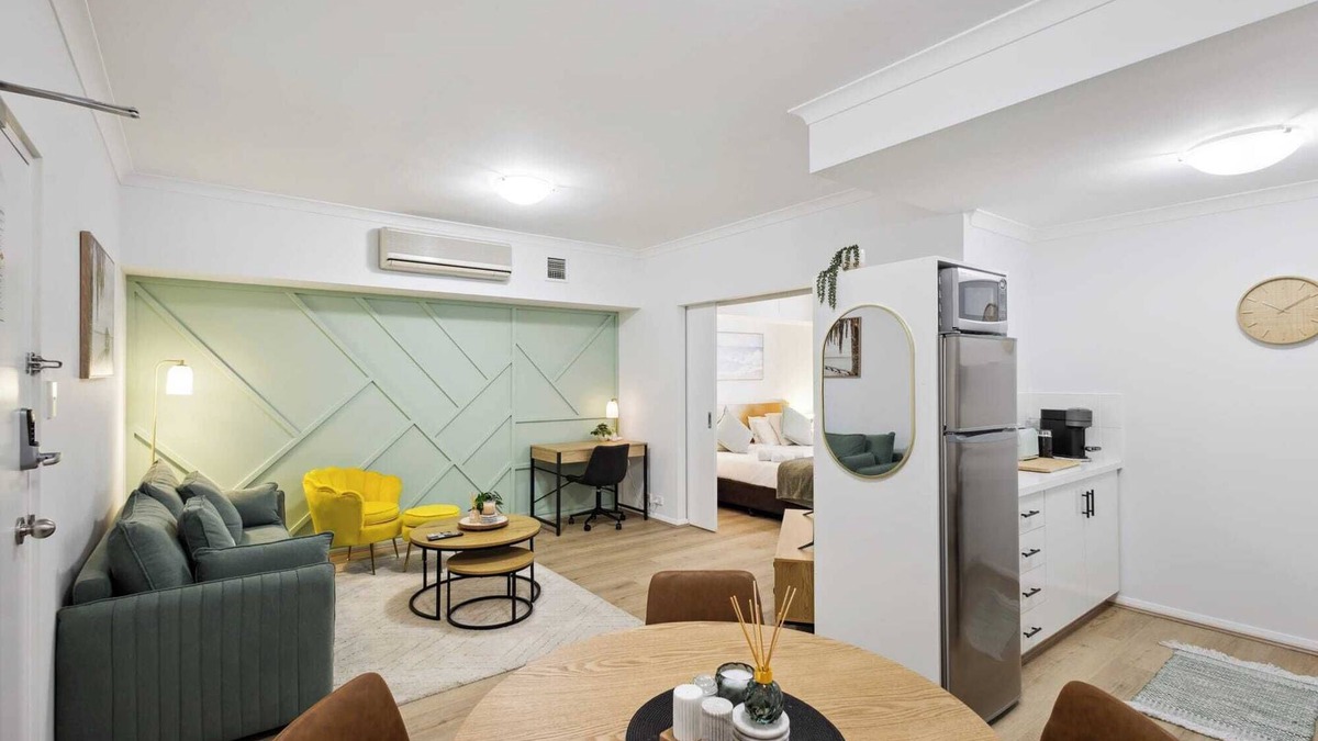 Northbridge Apartment | Sleek Northbridge Getaway