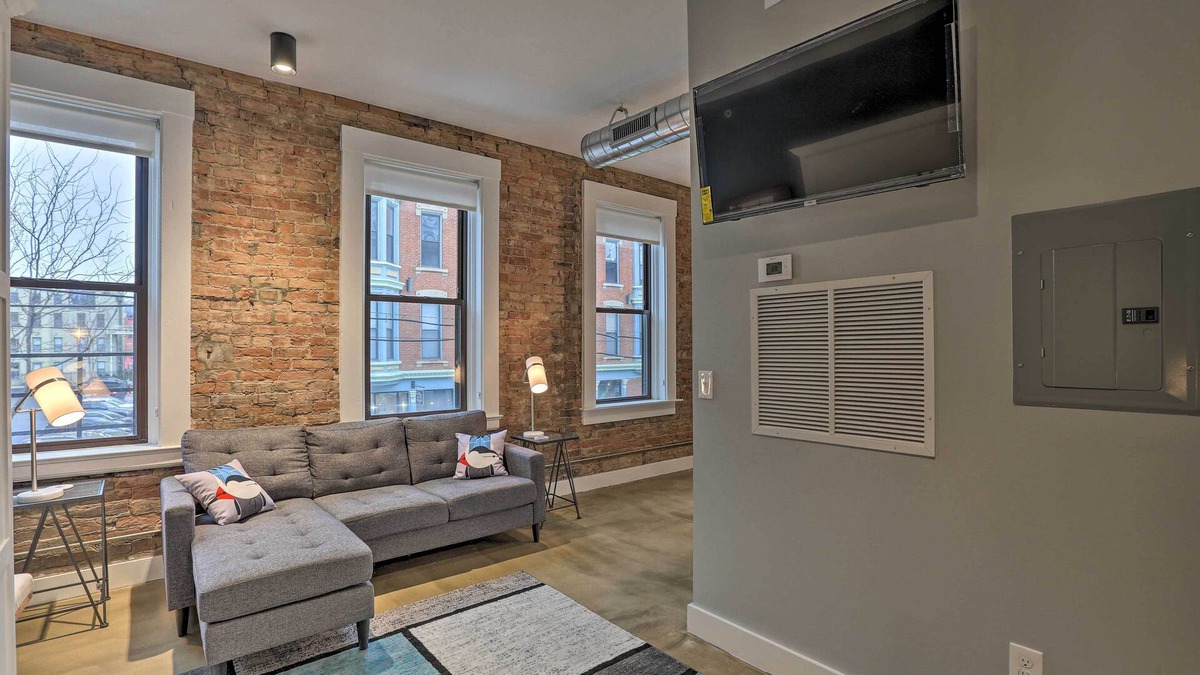 Over-the-Rhine Apartment | Sleek Studio Near Dtwn Dining & Entertainment