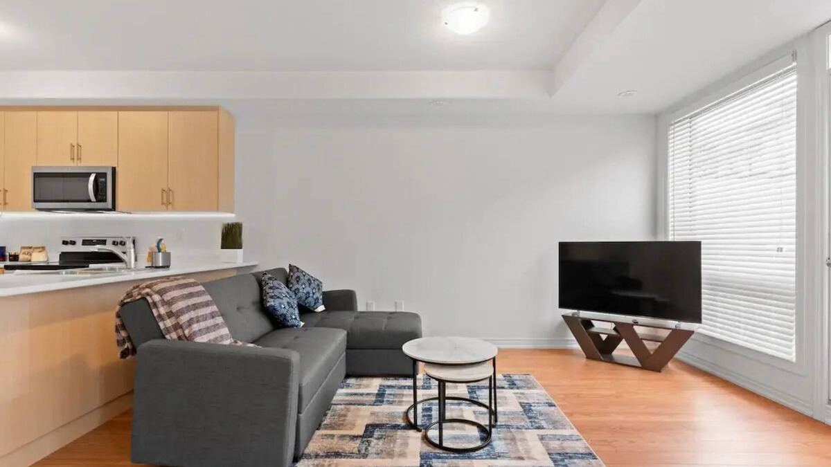 Brampton House | Sleek | Stylish | New Build | Brampton Beauty