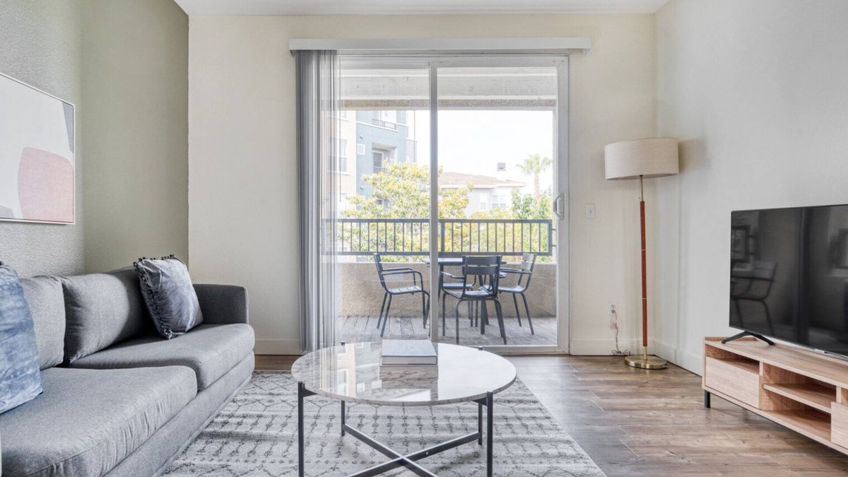Sunnyvale Apartment | Sleek Sunnyvale 1BR w/Pool, W/D, Gym, near 101 & 237, by Blueground