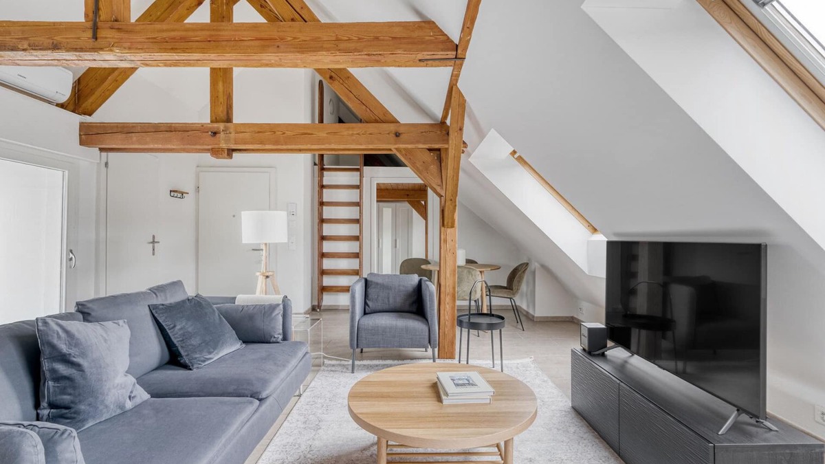 Sihlfeld Apartment | Sleek Wiedikon 2.5 Room w/Storage, 2 mins to local market, by Blueground