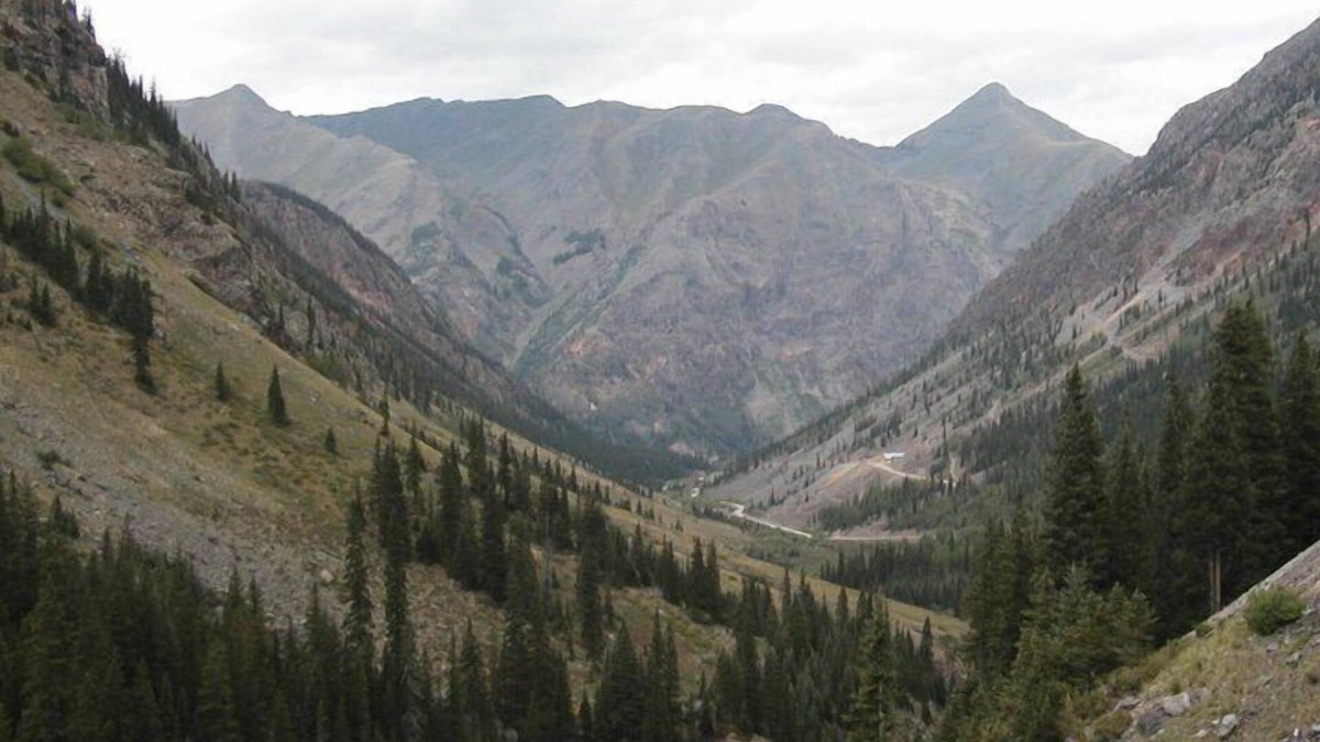 Silverton Cabin | Sleep in a restored 100 year old Mining Bunkhouse