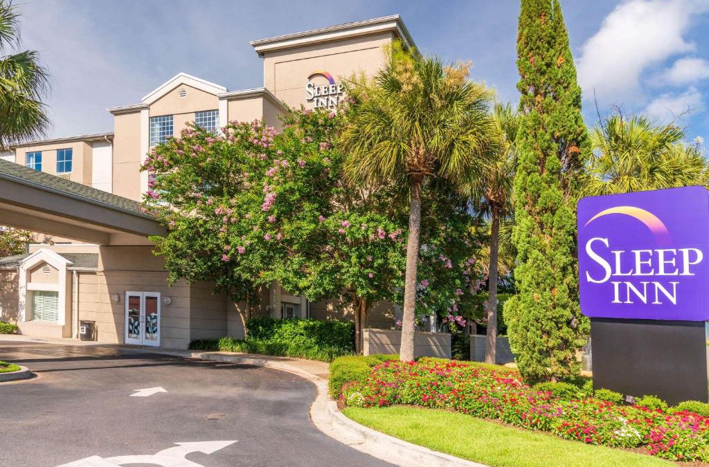 West Ashley Hotel | Sleep Inn Charleston - West Ashley