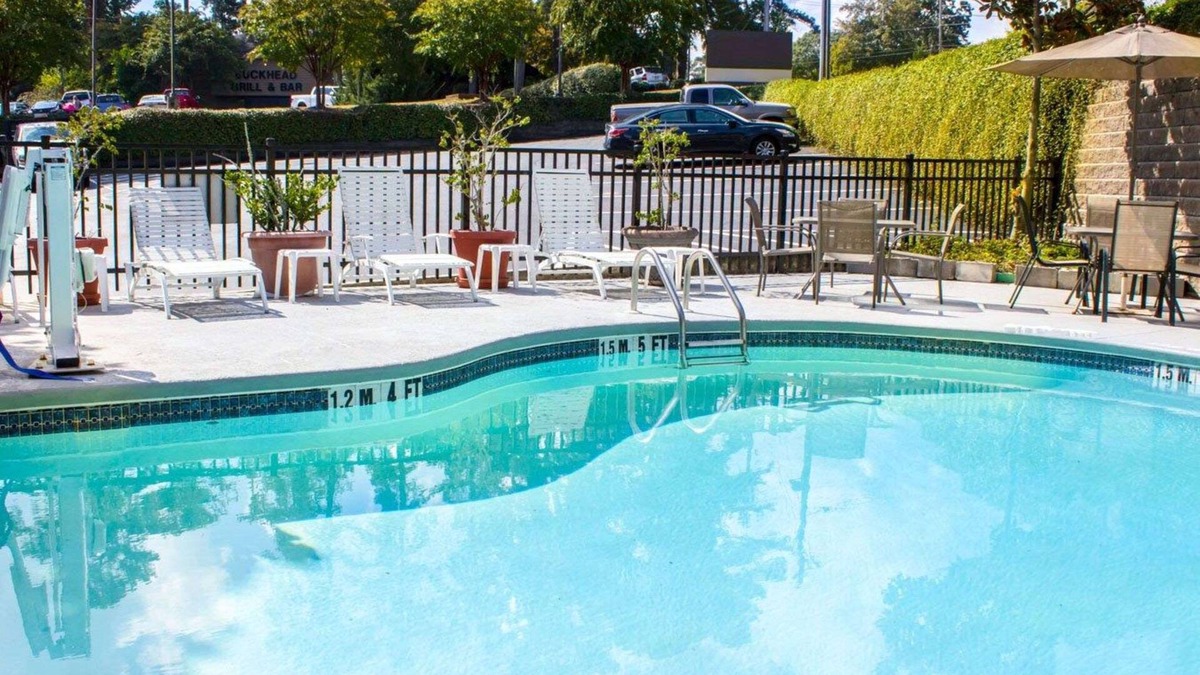 Columbus Hotel | Sleep Inn & Suites Columbus - State University Area