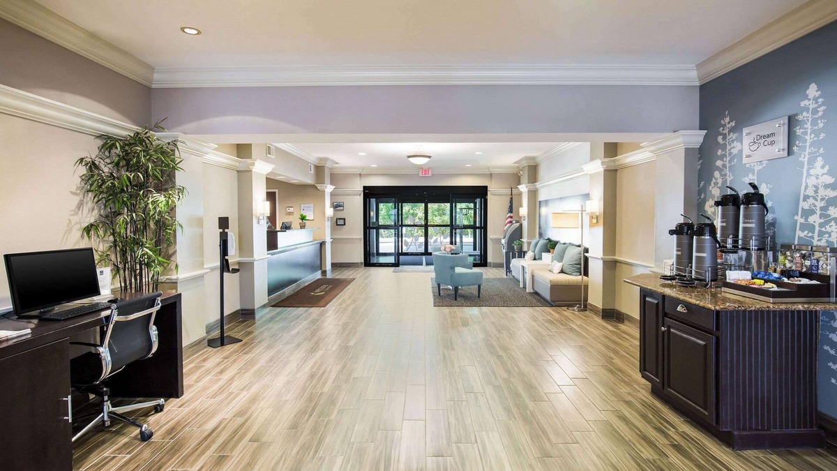 Dunmore Hotel | Sleep Inn & Suites Dunmore