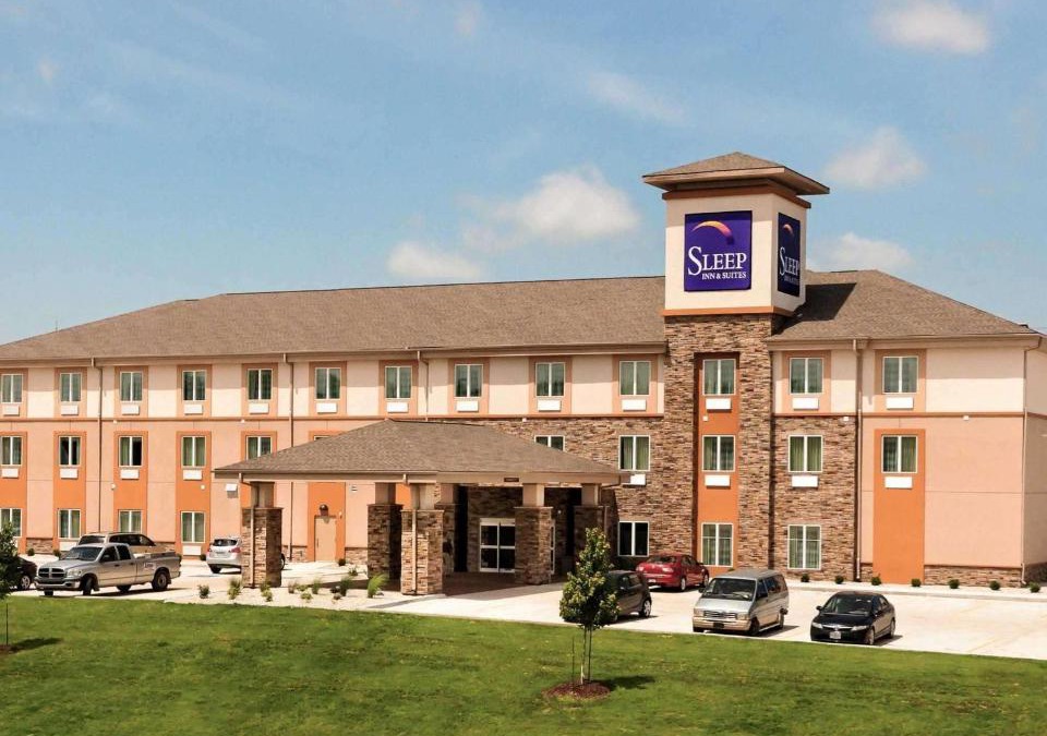 Fort Scott Hotel | Sleep Inn & Suites Fort Scott