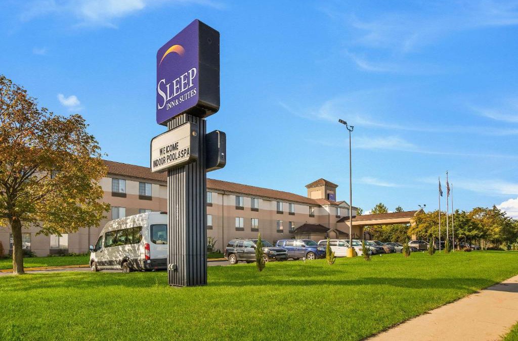 East Paris Hotel | Sleep Inn & Suites Grand Rapids Southeast - Kentwood