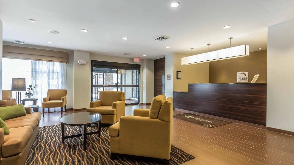 O'Fallon Hotel | Sleep Inn & Suites O'Fallon MO - Technology Drive