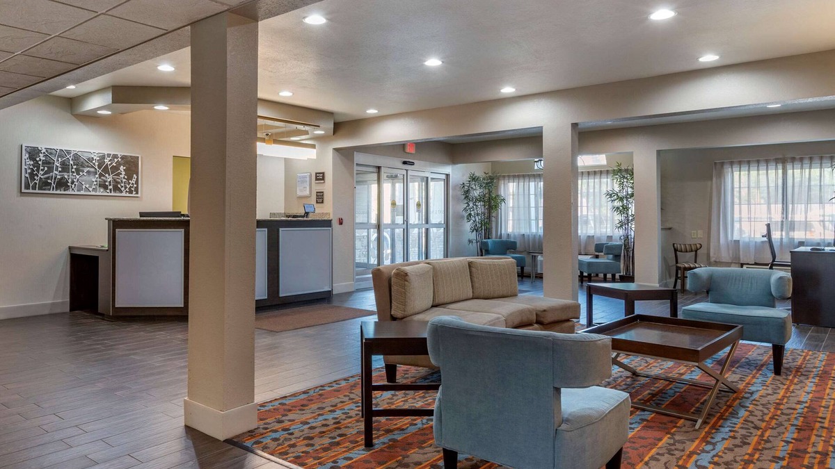 Kalamazoo Hotel | Sleep Inn & Suites