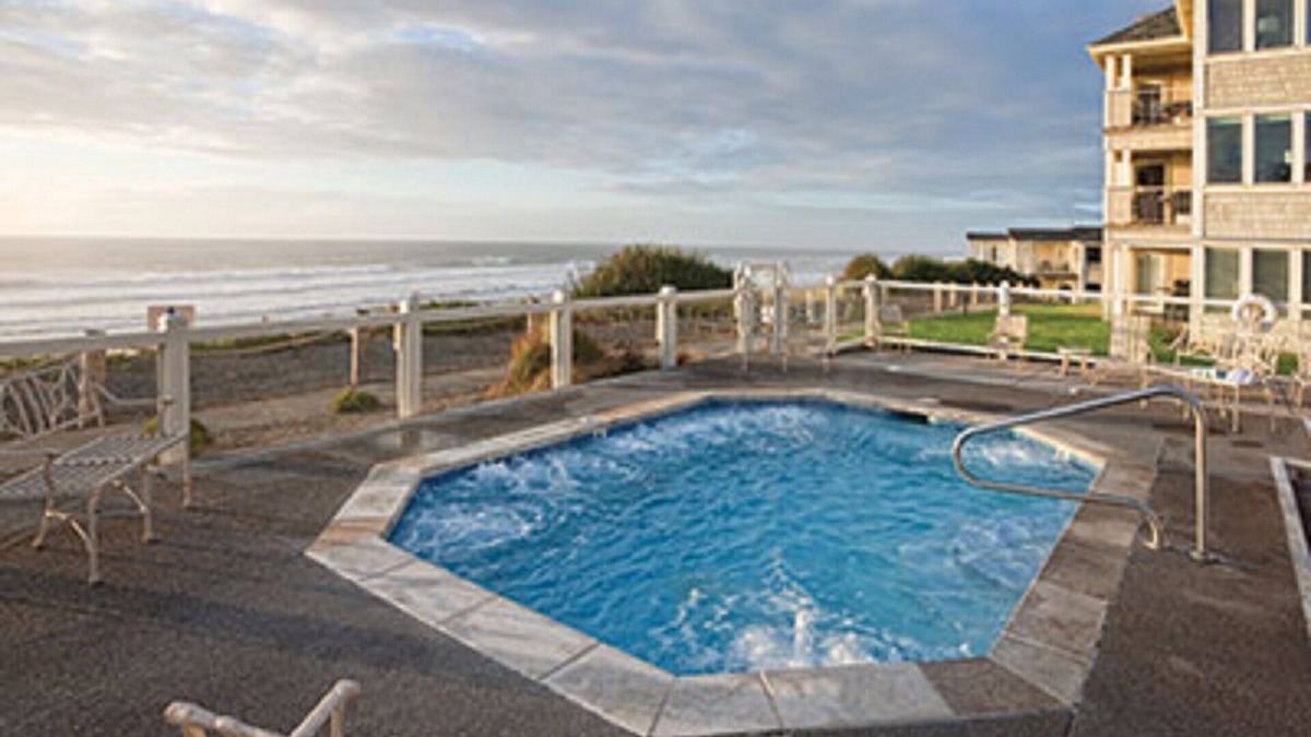 Gleneden Beach Resort | Sleep to the soothing sound of waves!