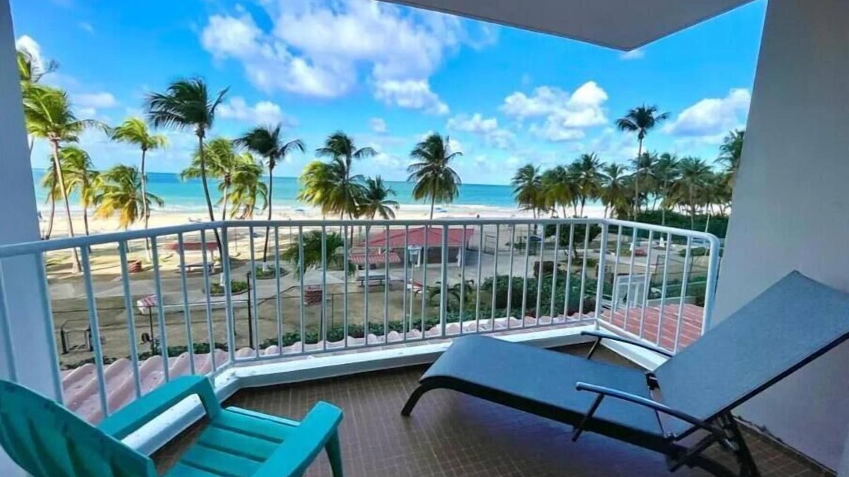 Carolina Apartment | Sleep with the sound of waves!