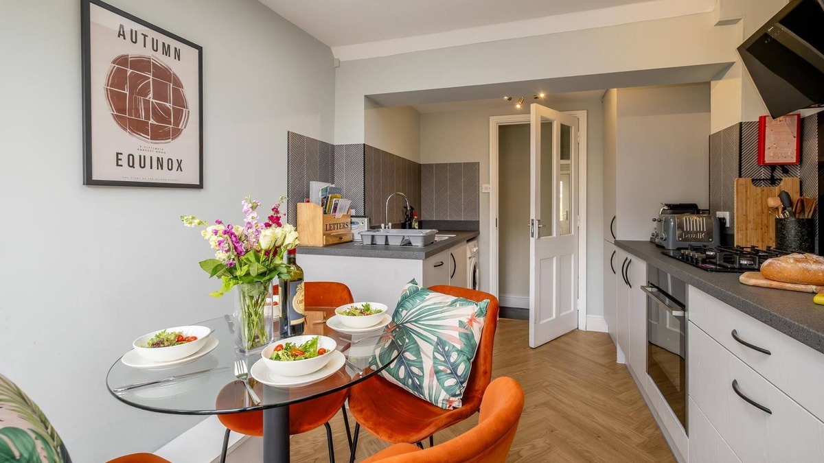 Aldeburgh Cottage | Sleepers Cottage - sleeps 4 guests in 2 bedrooms