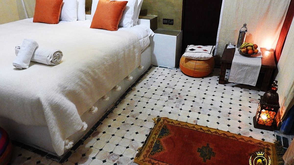Rissani Apartment | Sleeping in a luxury tent in Merzouga