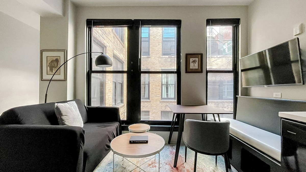 Downtown Springfield Apartment | Sleepover Amazing 1BD/1BA + Gym - Downtown Springfield