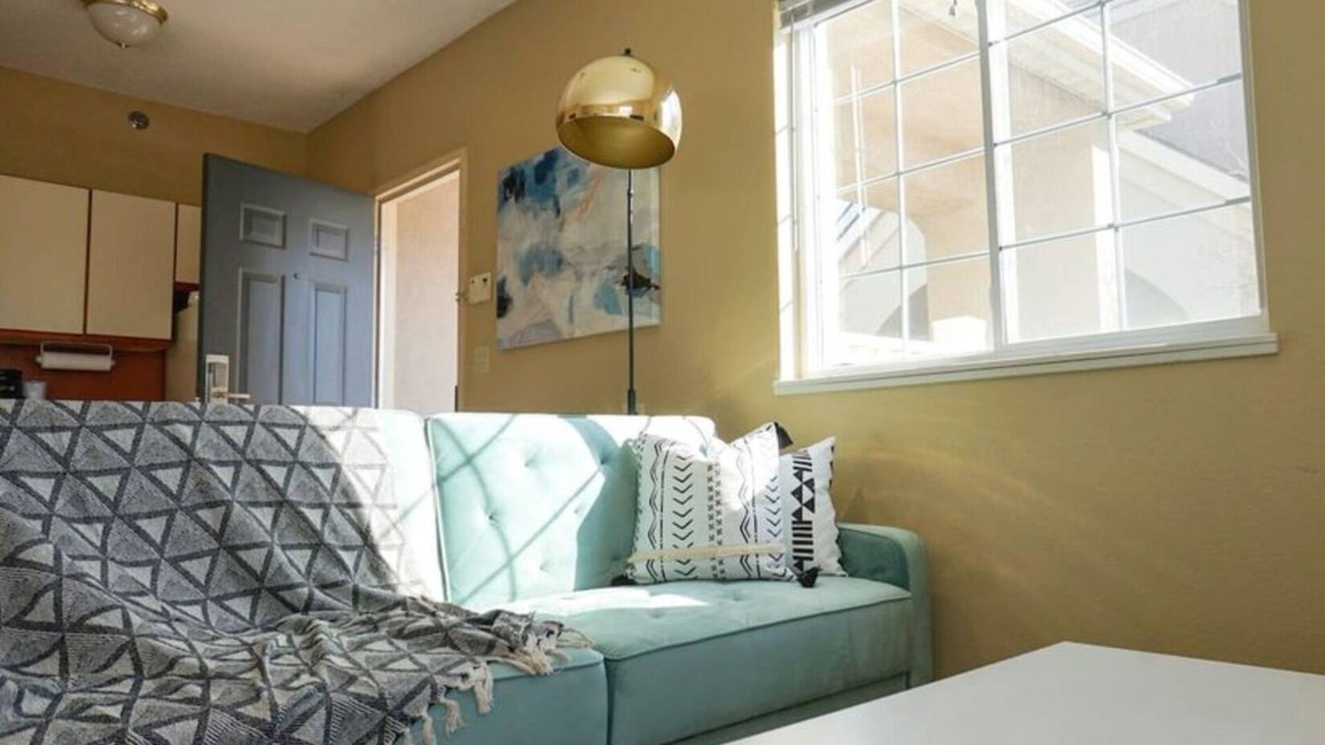 Wichita Apartment | Sleepover: Cheerful Studio - Downtown Wichita