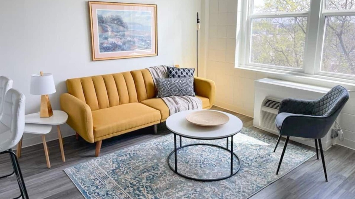 Walnut Hills Apartment | Sleepover: Delightful 1BD/1BA + Gym - Downtown Cincinnati