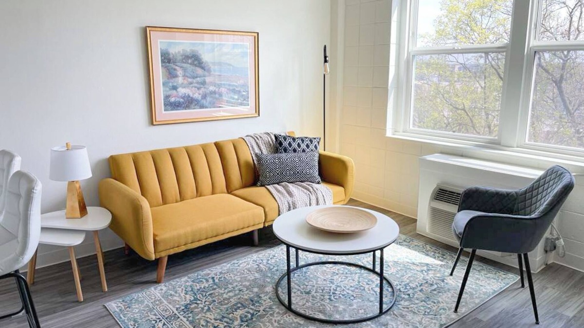 Cincinnati Apartment | Sleepover: Elite 1BD/1BA + Gym - Cincinnati