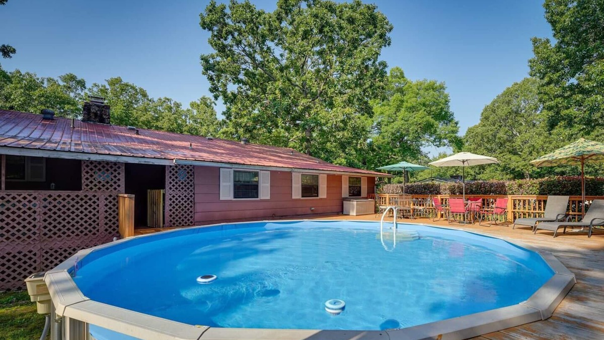 Diamond City House | Sleeps 12 + Bull Shoals + Pool + Boat Parking + Branson + Scenic Drive