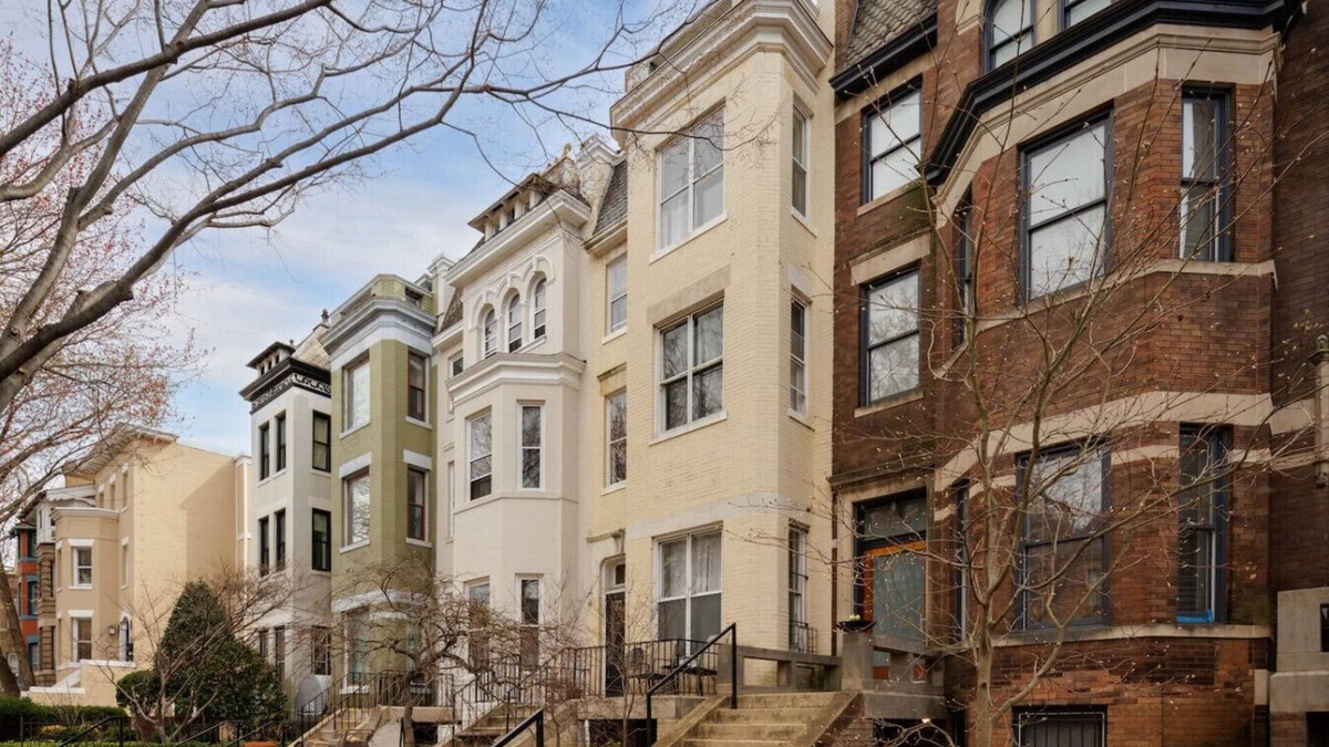 Adams Morgan Apartment | Sleeps 12 | THREE Units In Central Adams Morgan