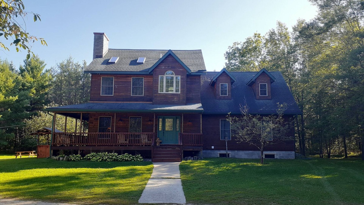 Atlanta Cabin | SLEEPS 16, 7 bedroom 4 baths w/2 game rooms, SXS rentals w/direct trail access