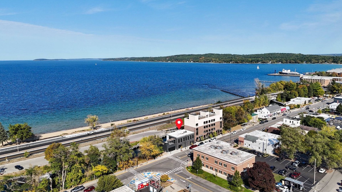 Traverse City Condo | Sleeps 16- Downtown Traverse City Newly Constructed Luxury Condo
