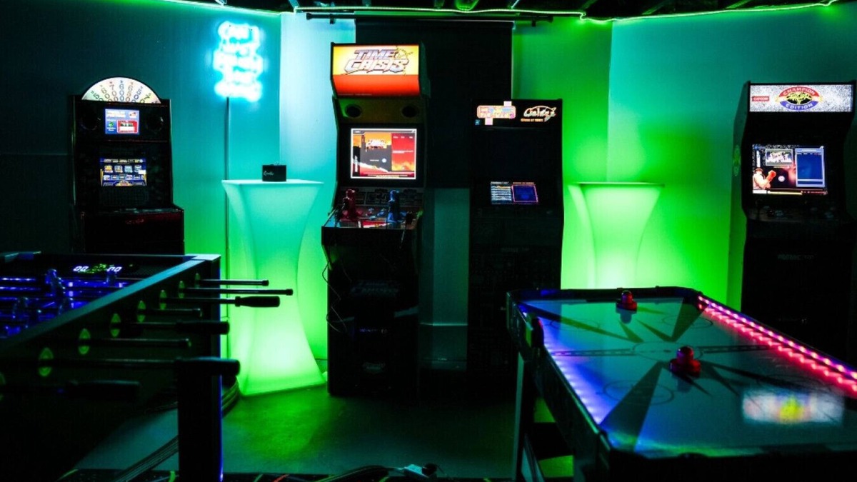 South Austin House | Sleeps 18 7BR, Gym, Game Room & Theater