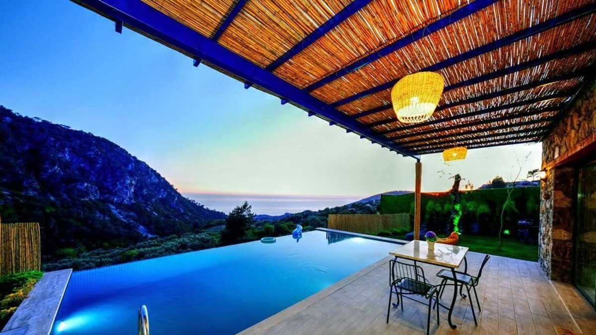 Faralya Villa | Sleeps 2, Villa with Heated Pool - AWZ 273