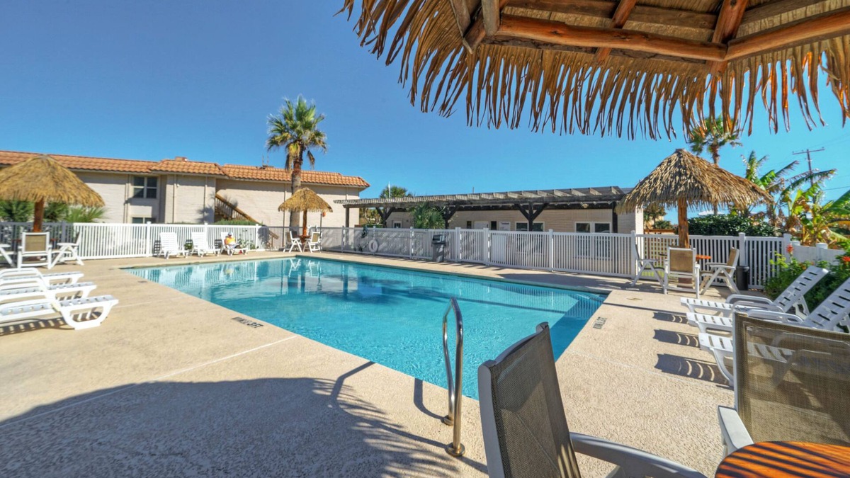 Shibui Sands House | Sleeps 20 | 3 Condos w/Beach Access, Pool, Tennis Courts | Sea Sands Complex
