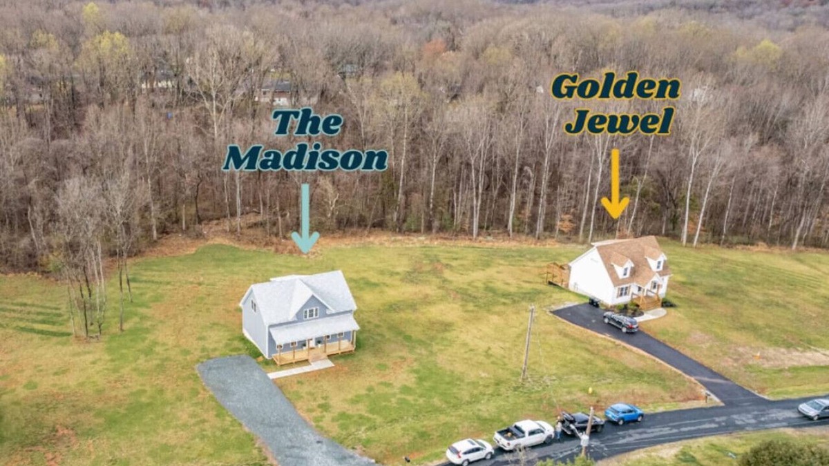 Madison Heights House | Sleeps 20 | Family-friendly | Near DT LYH & LU