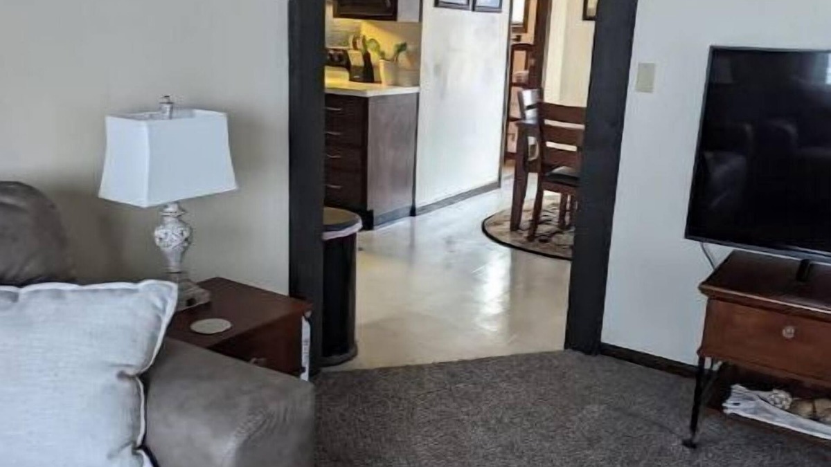 Energy Corridor Apartment | Sleeps 21: Perfect for Large Group. 11 Beds.