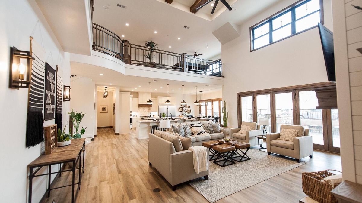 St. George Villa | Sleeps 24| Brand new| AMAZING KITCHEN| Pool | Lazy River | Mini Golf