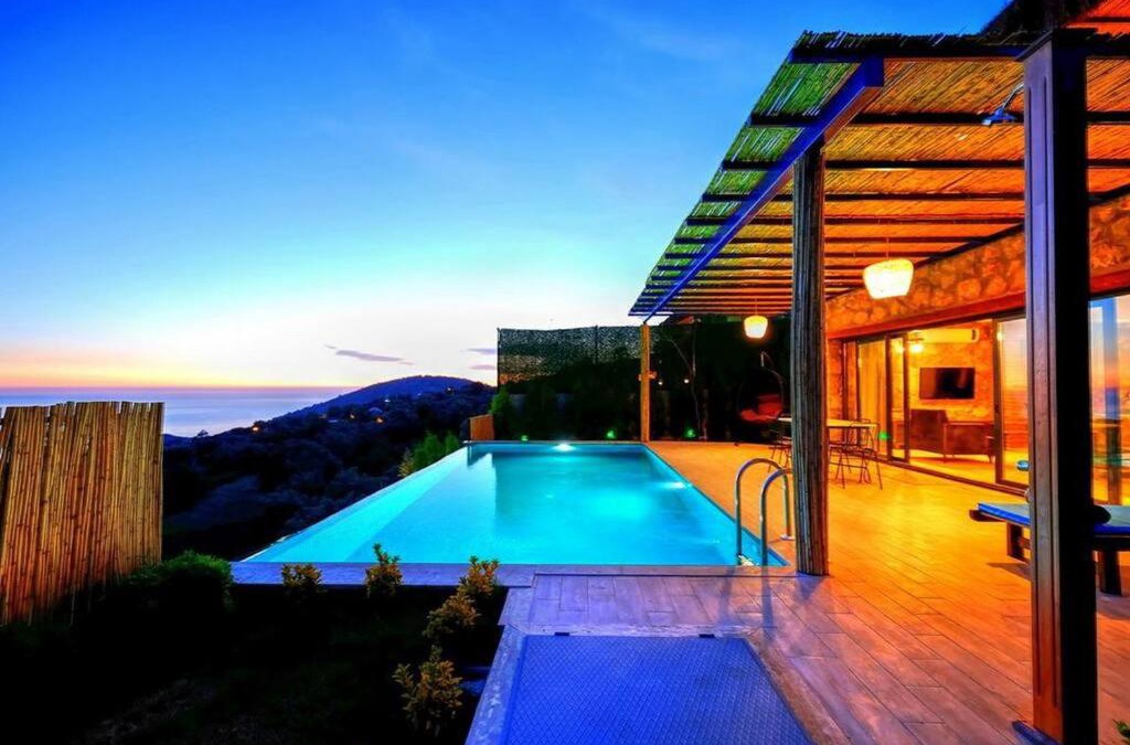 Faralya Villa | Sleeps 4, Spacious Lux Villa with Private Pool AWZ 275
